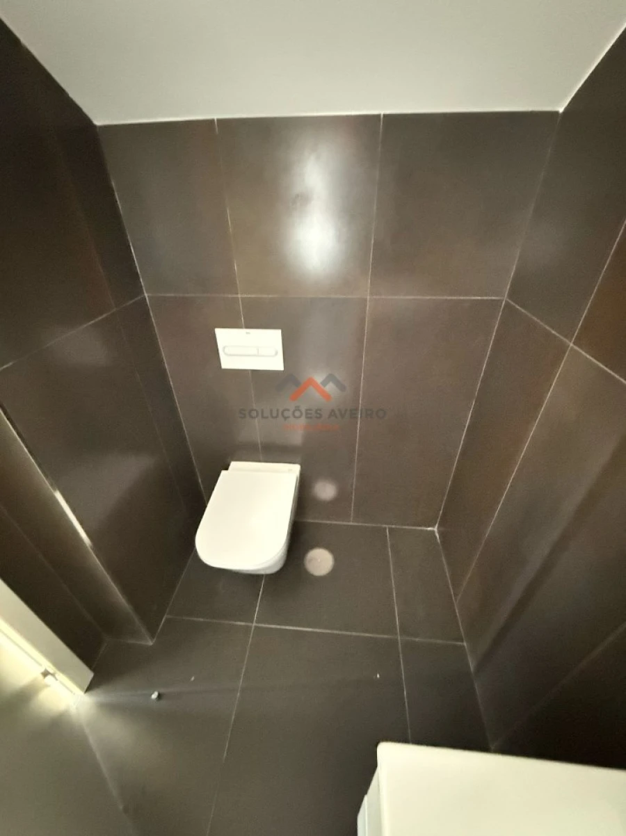 Apartamento T3 para Venda em Glória e Vera Cruz Foto 24
