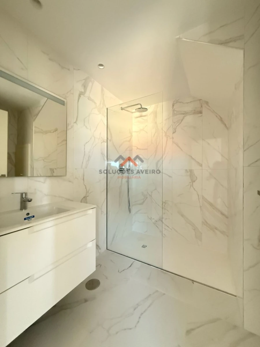 Apartamento T3 para Venda em Glória e Vera Cruz Foto 26