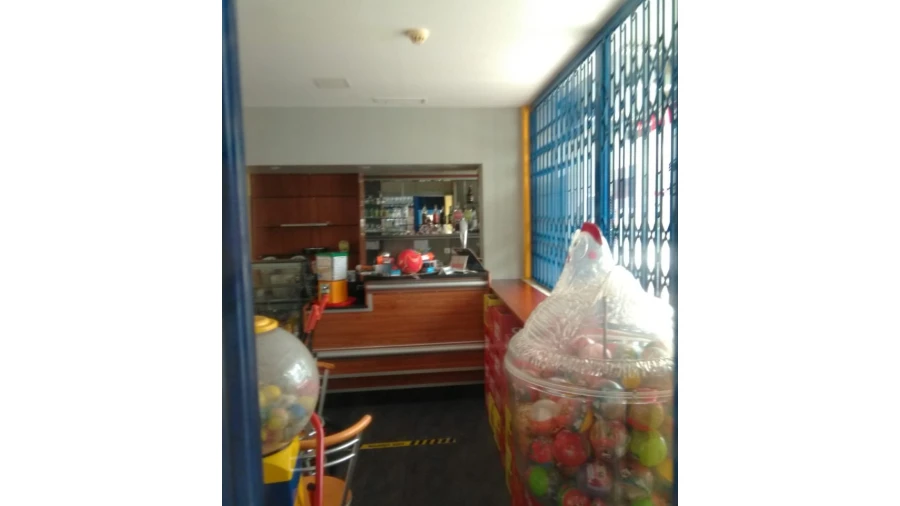 Negócio para Venda em Quarteira Foto 5