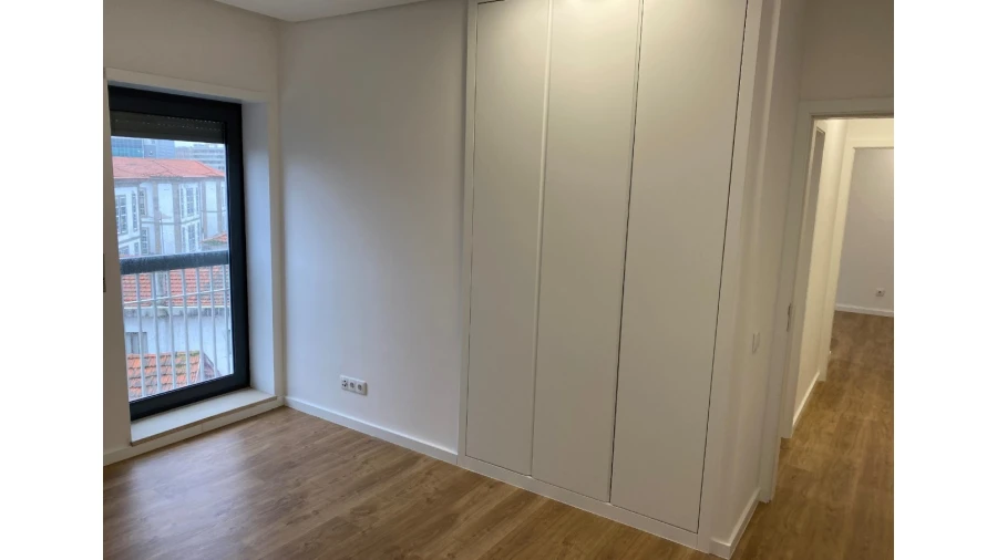 Apartamento T4 para Venda em Cedofeita, Santo Ildefonso, Sé, Miragaia, São Nicolau e Vitória Foto 8