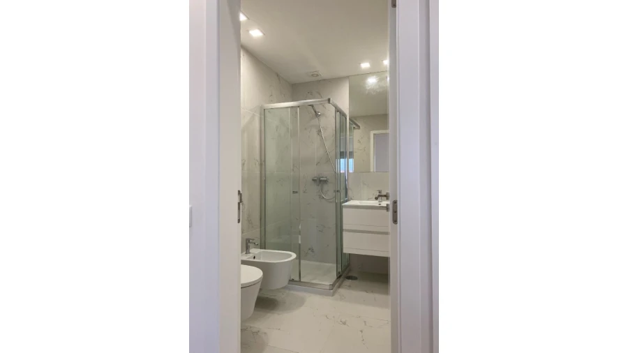 Apartamento T4 para Venda em Cedofeita, Santo Ildefonso, Sé, Miragaia, São Nicolau e Vitória Foto 12