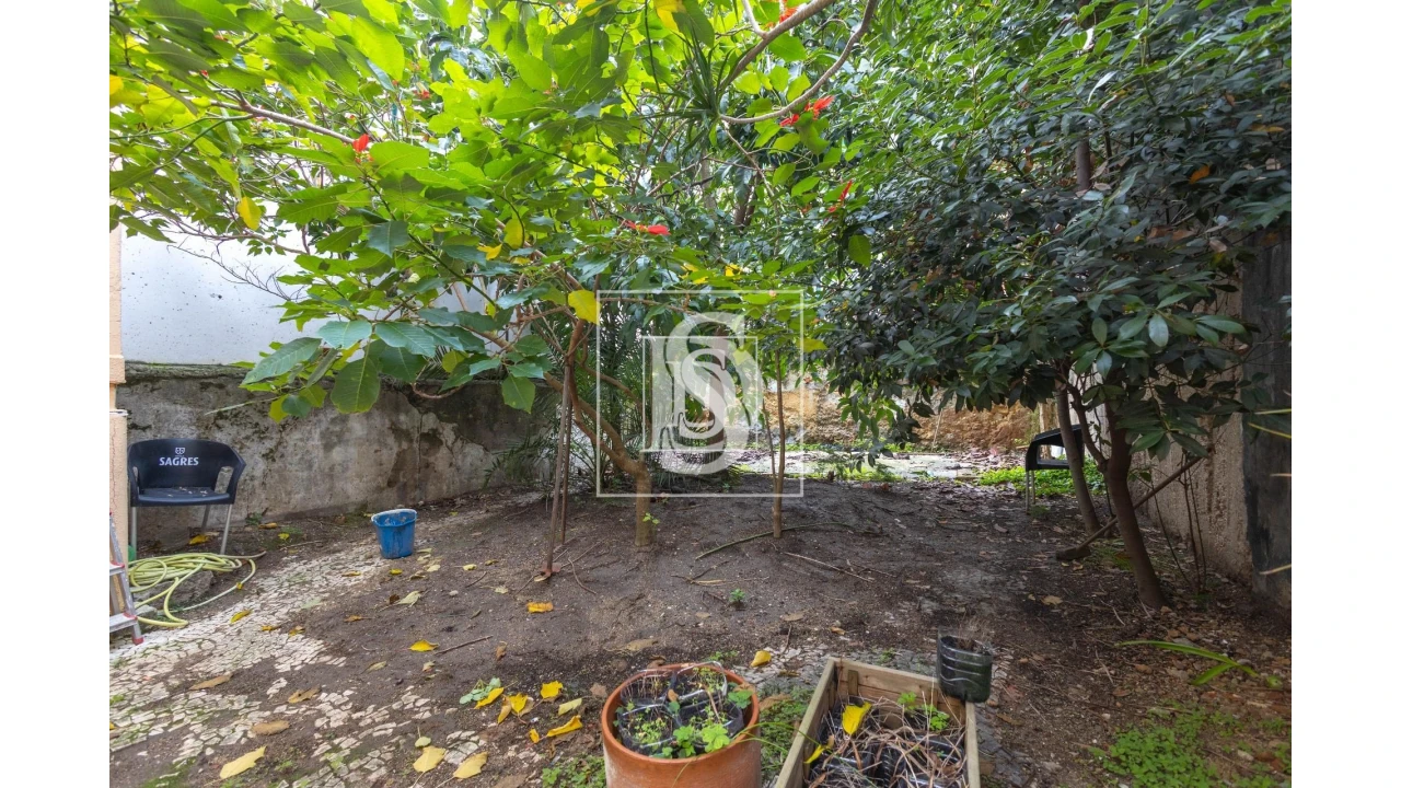 Prédio para Venda em Campo de Ourique Foto 17