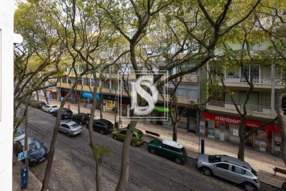 Prédio para Venda em Campo de Ourique