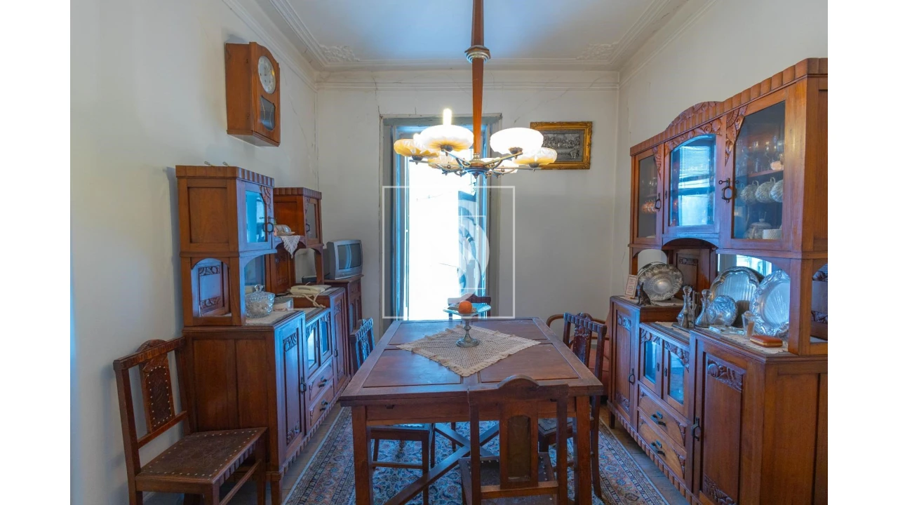 Prédio para Venda em Campo de Ourique Foto 7