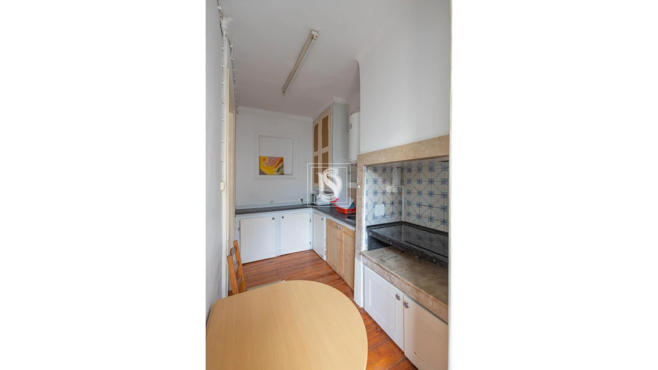 Prédio para Venda em Campo de Ourique Foto 16