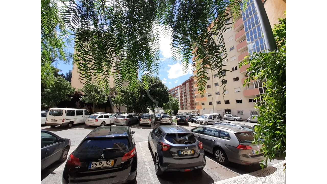 Escritório para Venda em Algés, Linda-A-Velha e Cruz Quebrada-Dafundo Foto 2