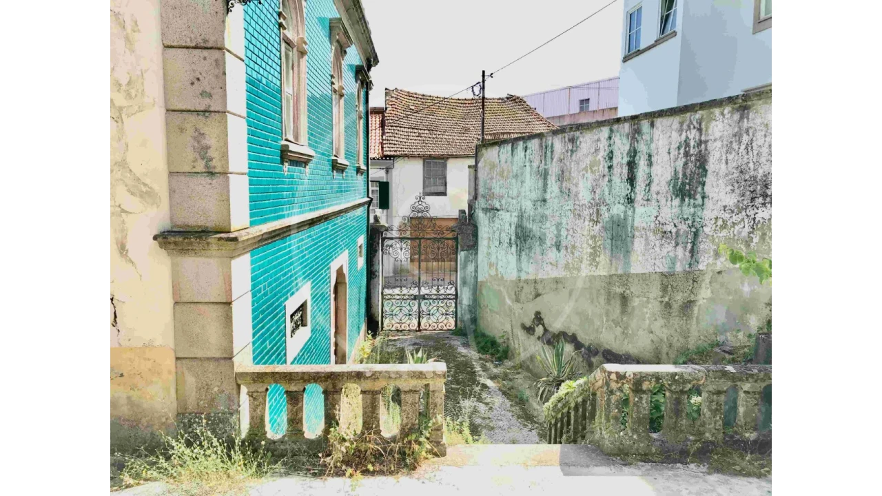 Moradia T12 para Venda em Tortosendo Foto 4