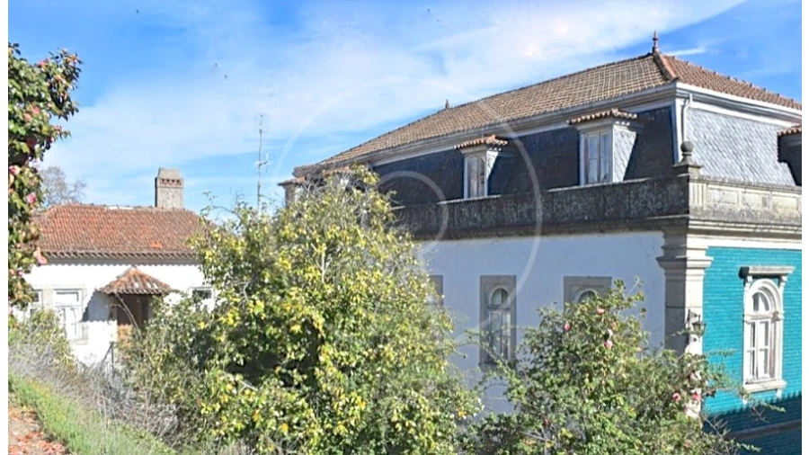 Moradia T12 para Venda em Tortosendo Foto 3