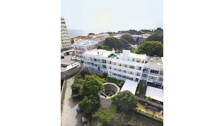 Apartamento para Venda em Carcavelos e Parede Foto 12