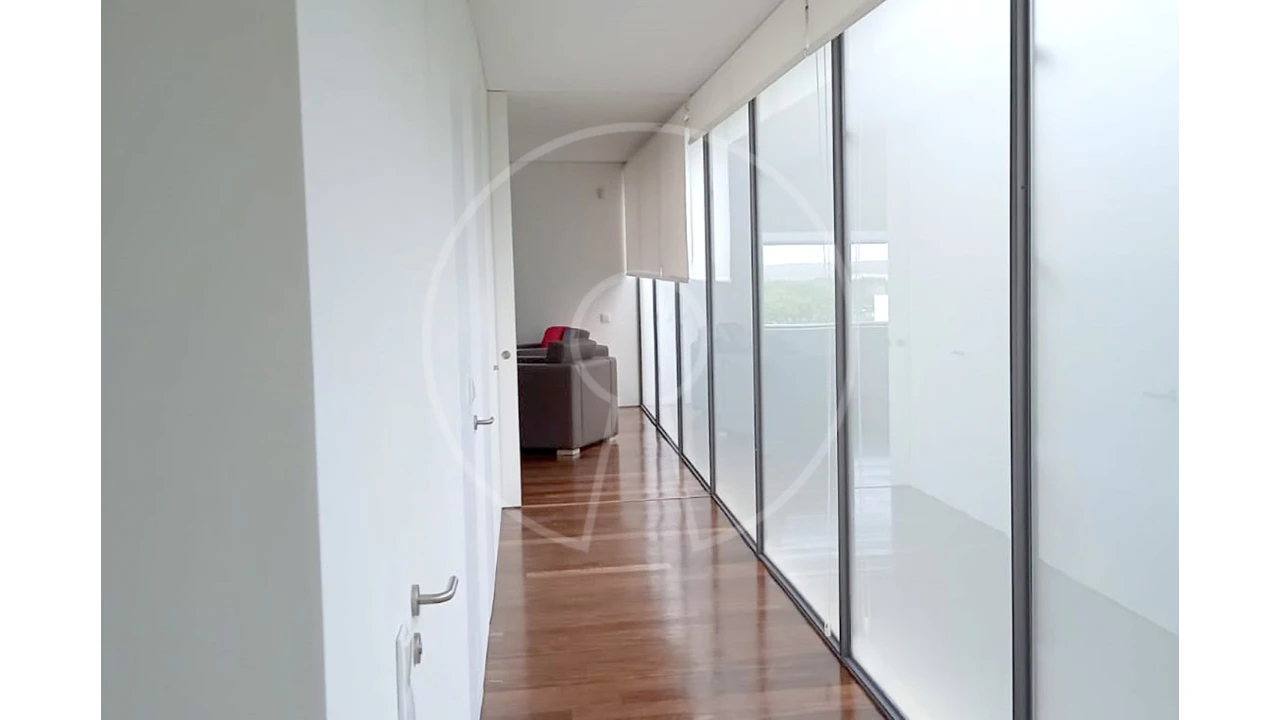 Moradia T4 para Venda em Vau Foto 9