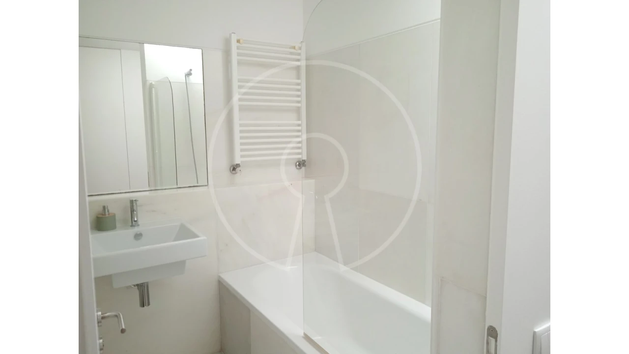 Moradia T4 para Venda em Vau Foto 30