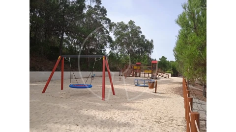 Moradia T4 para Venda em Vau