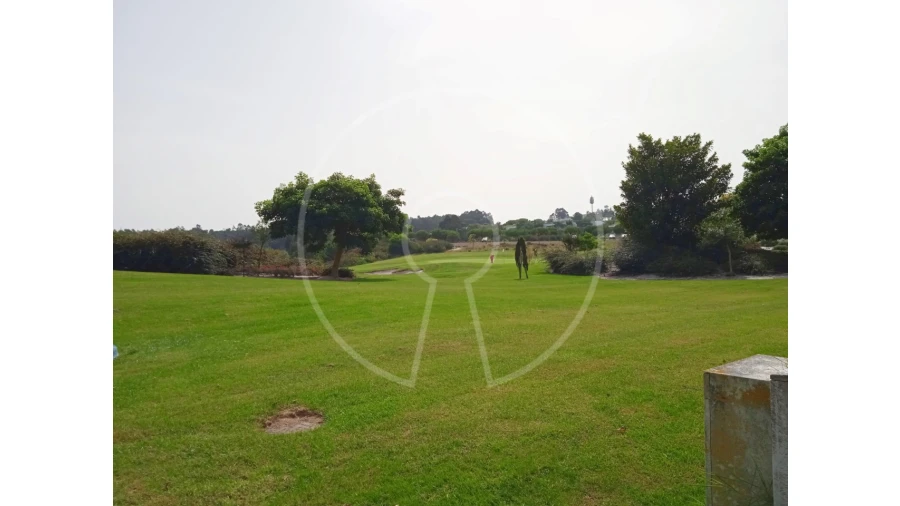 Moradia T4 para Venda em Vau Foto 36