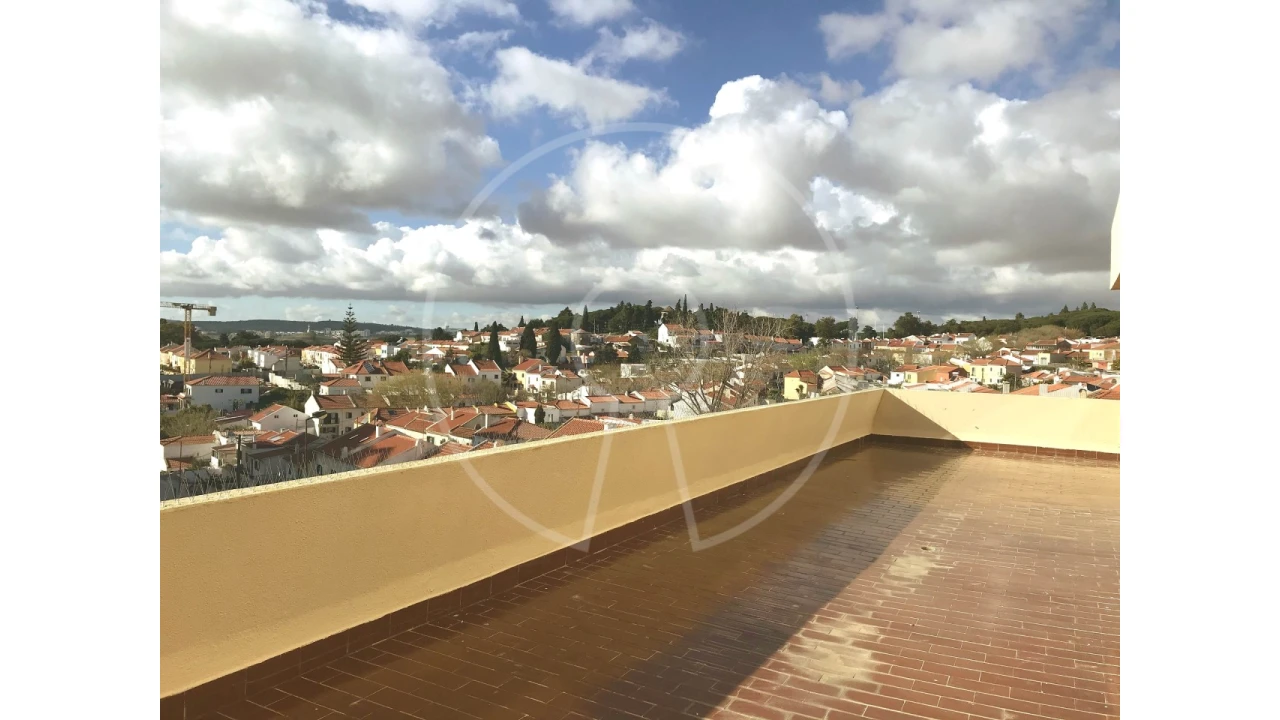 Escritório para Arrendamento em Ajuda Foto 3