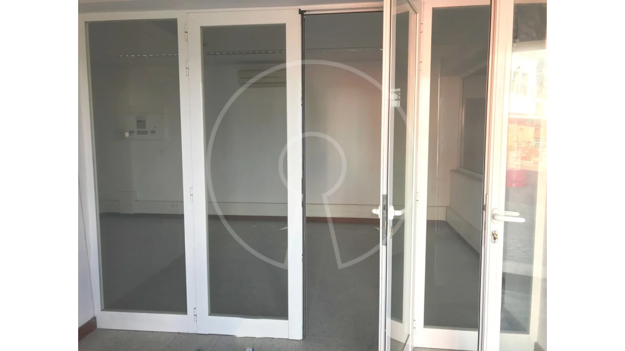 Escritório para Arrendamento em Ajuda Foto 31