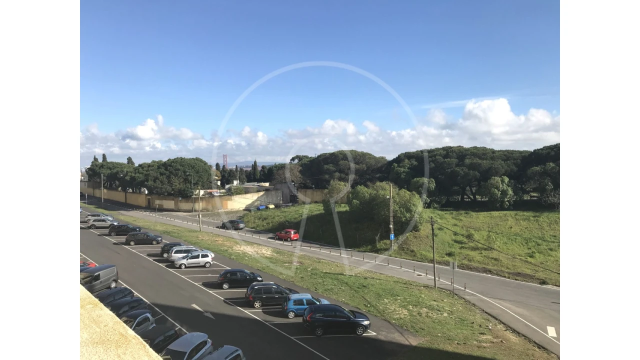 Escritório para Arrendamento em Ajuda Foto 33