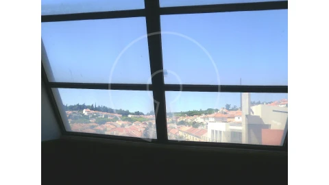 Escritório para Arrendamento em Ajuda