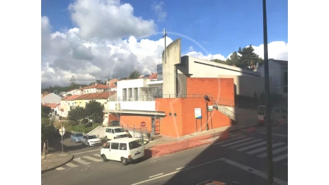 Escritório para Arrendamento em Ajuda
