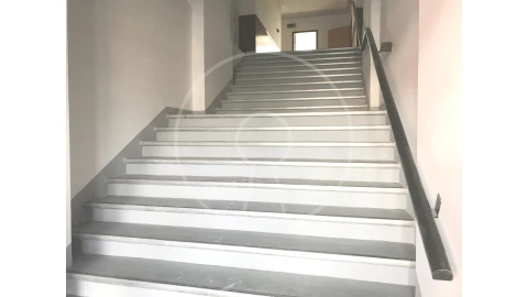 Escritório para Arrendamento em Ajuda