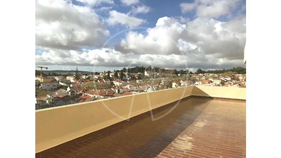 Escritório para Arrendamento em Ajuda Foto 3