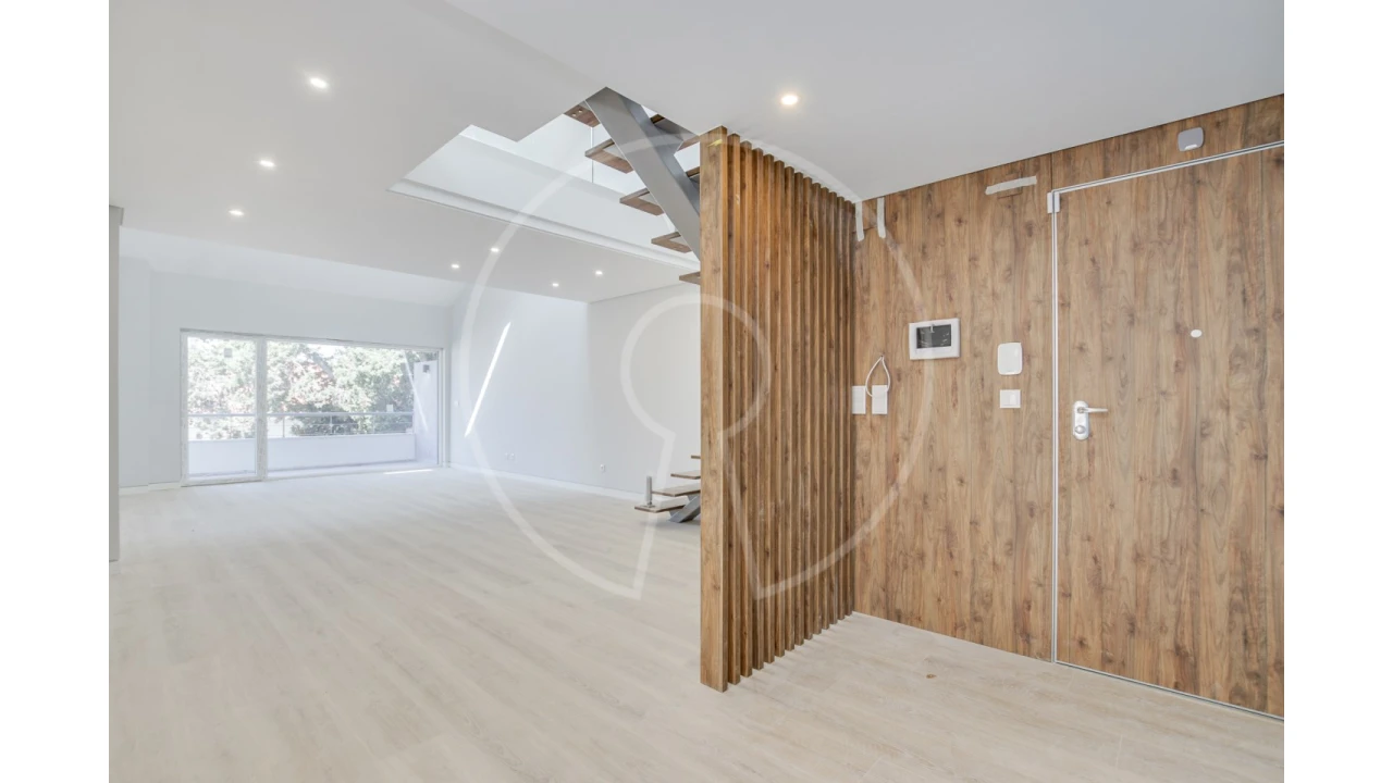 Apartamento T3 para Venda em Carcavelos e Parede Foto 3