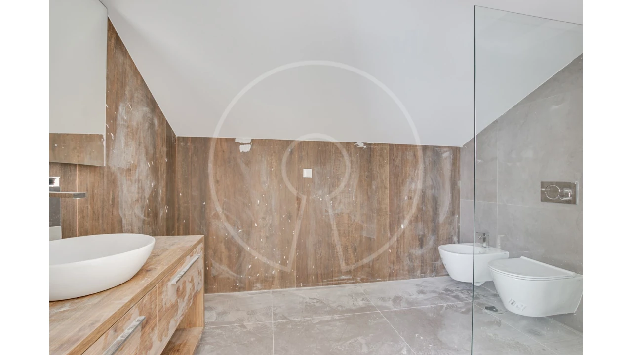 Apartamento T3 para Venda em Carcavelos e Parede Foto 21