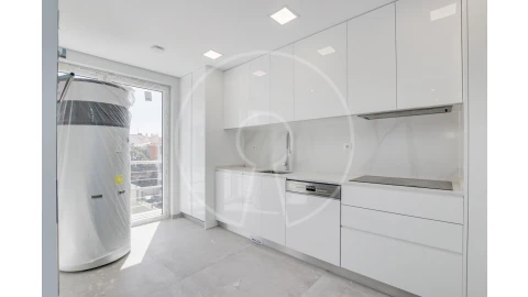 Apartamento T3 para Venda em Carcavelos e Parede