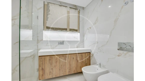 Apartamento T3 para Venda em Carcavelos e Parede