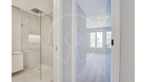 Apartamento T3 para Venda em Carcavelos e Parede