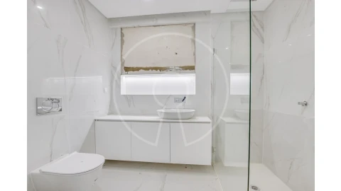Apartamento T3 para Venda em Carcavelos e Parede