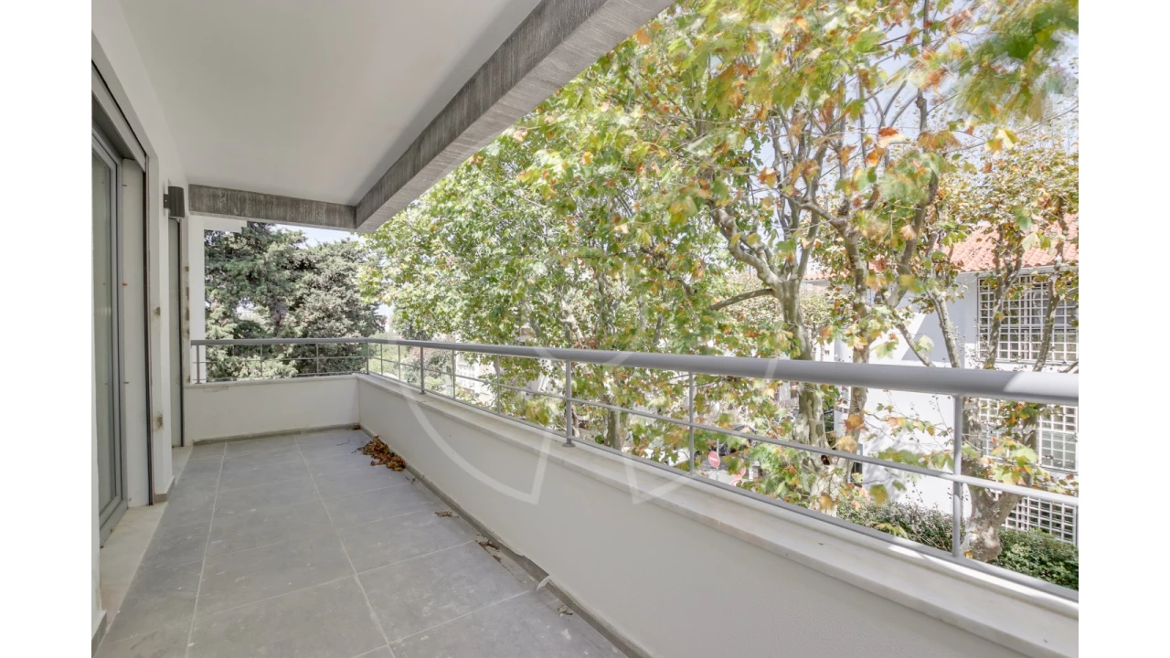 Apartamento T3 para Venda em Carcavelos e Parede Foto 3