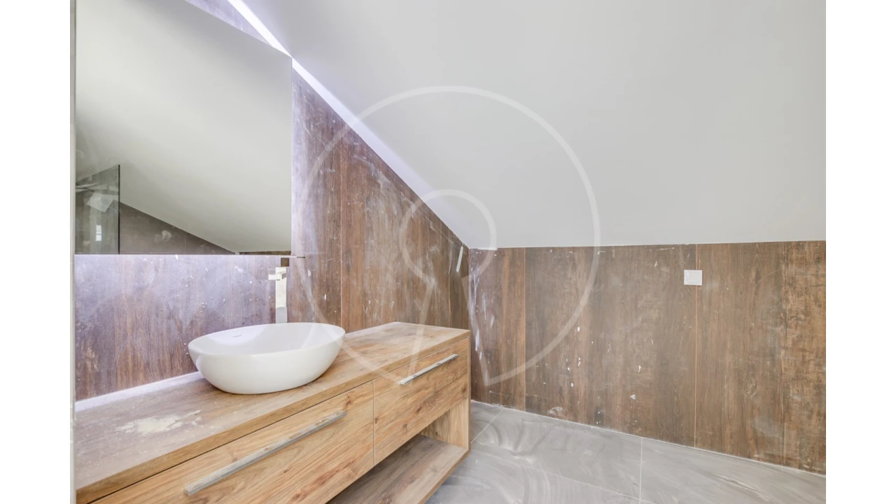 Apartamento T3 para Venda em Carcavelos e Parede Foto 15