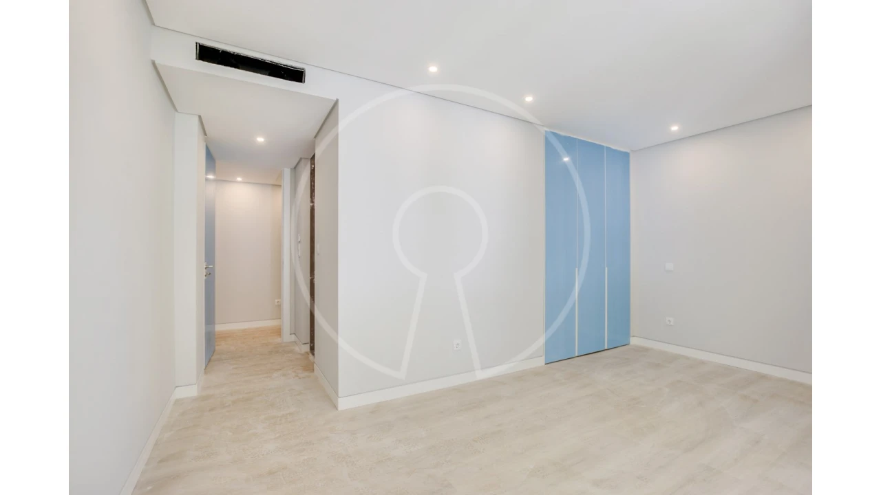 Apartamento T3 para Venda em Carcavelos e Parede Foto 18