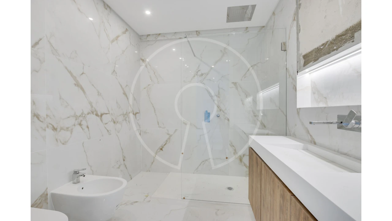Apartamento T3 para Venda em Carcavelos e Parede Foto 19