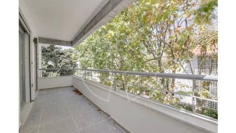 Apartamento T3 para Venda em Carcavelos e Parede