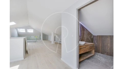 Apartamento T3 para Venda em Carcavelos e Parede