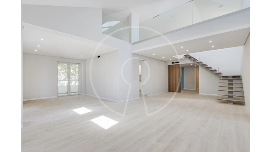Apartamento T3 para Venda em Carcavelos e Parede Foto 2