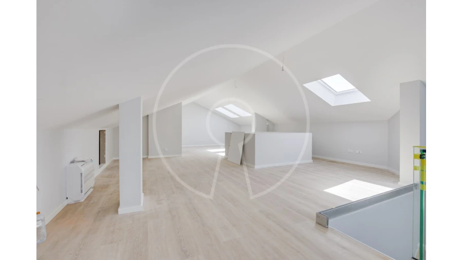 Apartamento T3 para Venda em Carcavelos e Parede Foto 12