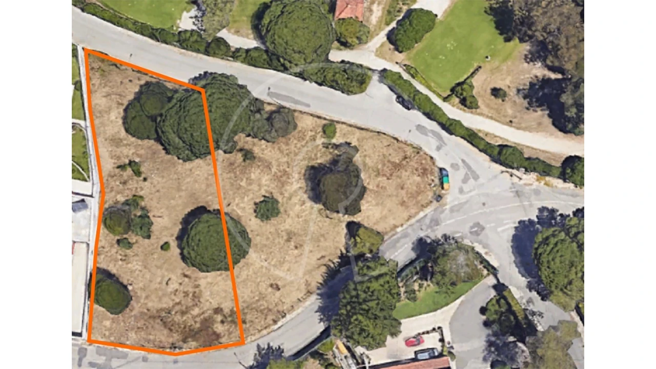 Terreno para Venda em Cascais e Estoril Foto 1