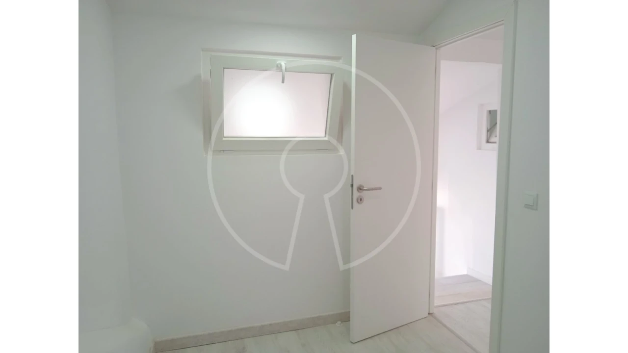 Moradia T9 para Venda em Ajuda Foto 18