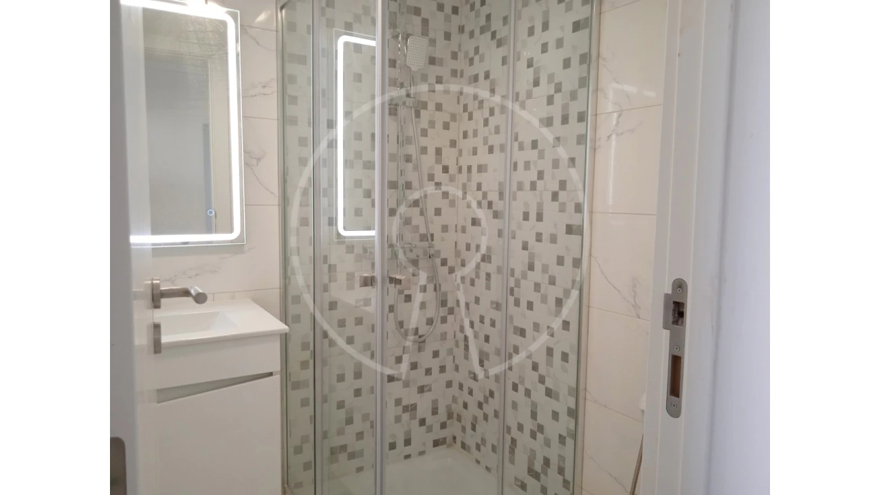 Moradia T9 para Venda em Ajuda Foto 13