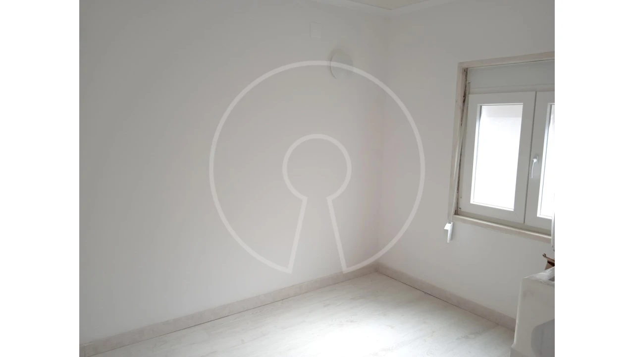 Moradia T9 para Venda em Ajuda Foto 11