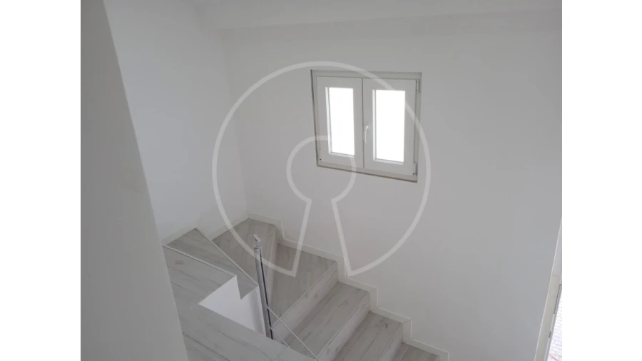 Moradia T9 para Venda em Ajuda Foto 16