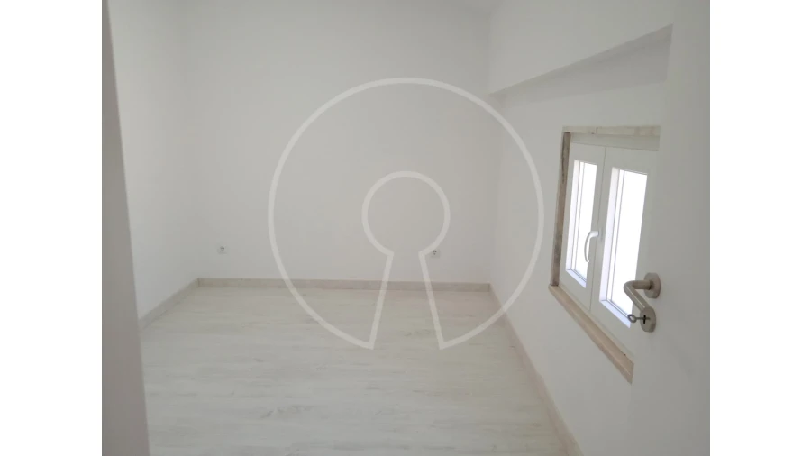 Moradia T9 para Venda em Ajuda Foto 8