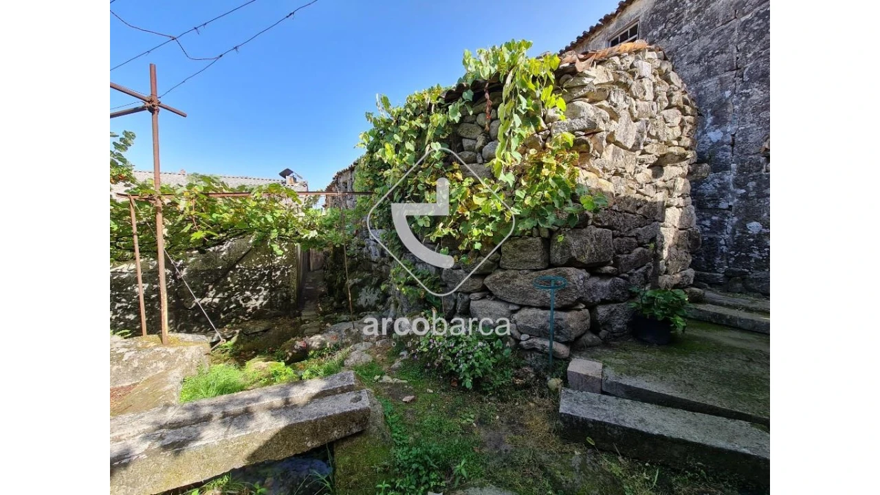 Moradia para Venda em Lindoso Foto 3