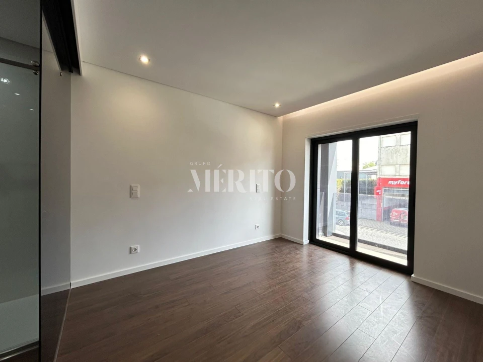 Apartamento T3 para Venda em Ramalde Foto 13