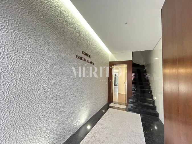Apartamento T3 para Venda em Ramalde Foto 11