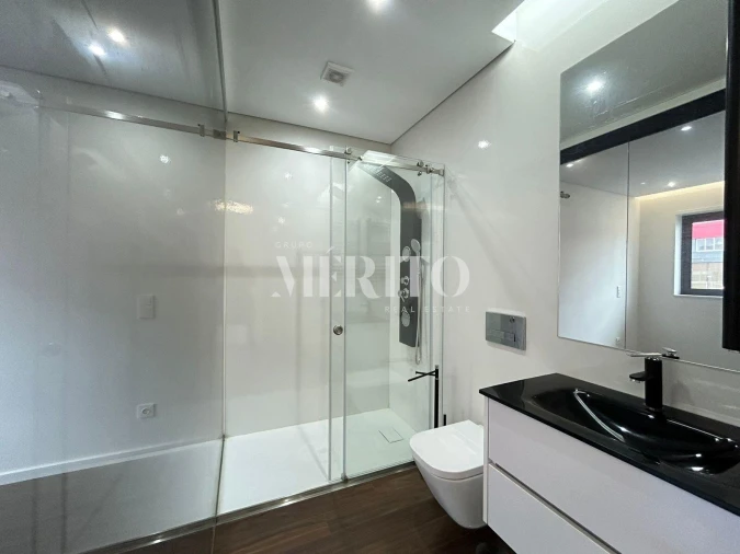 Apartamento T3 para Venda em Ramalde Foto 8