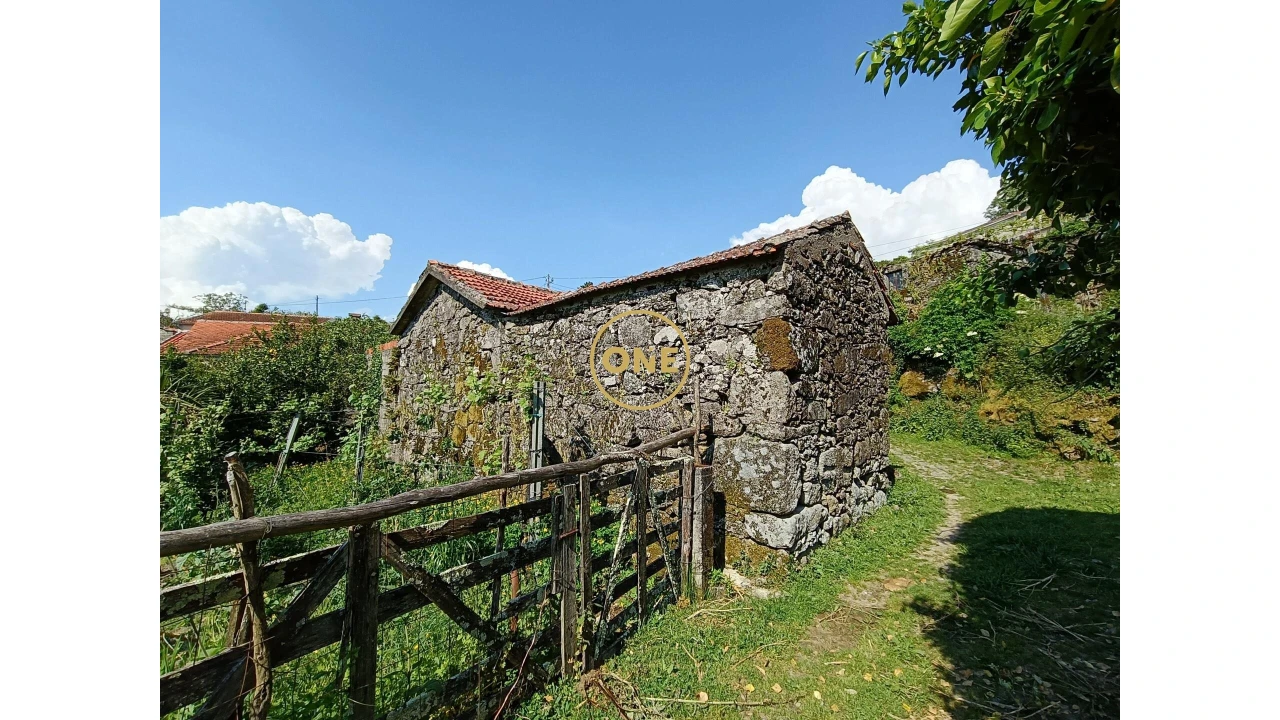 Moradia T2 para Venda em Cuide de Vila Verde Foto 7