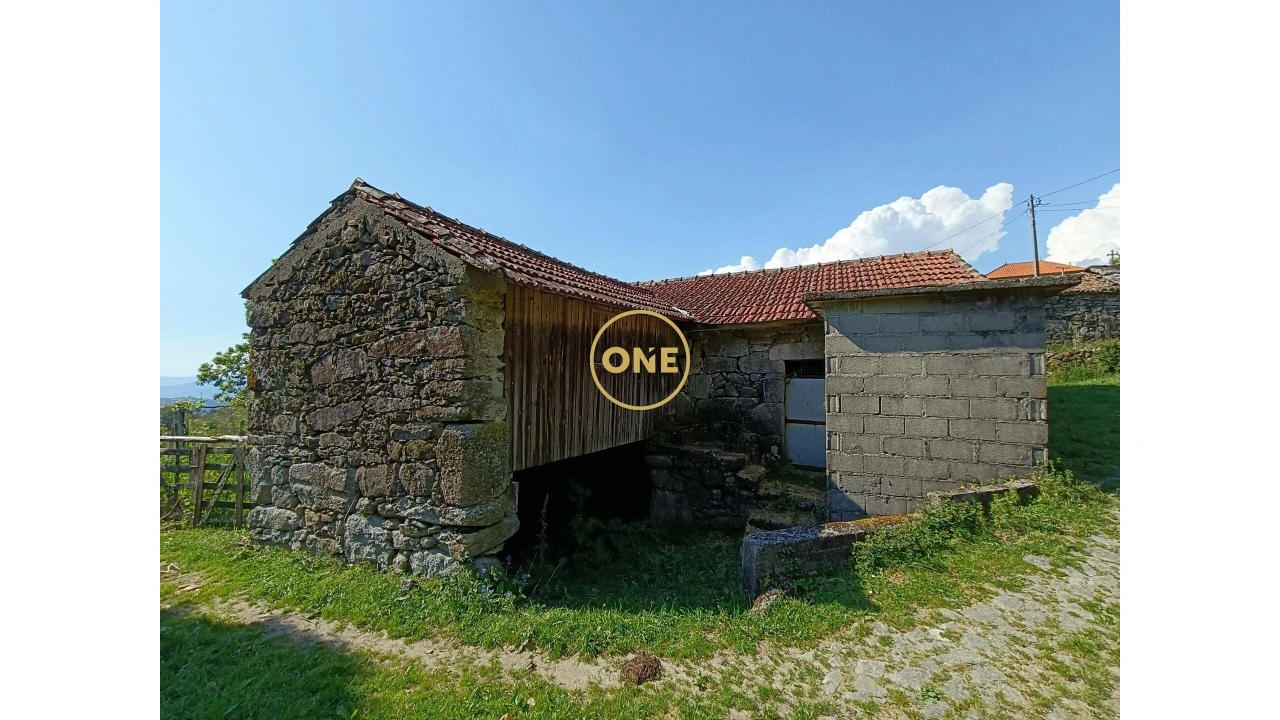 Moradia T2 para Venda em Cuide de Vila Verde Foto 1